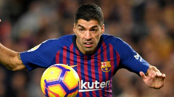 مدیر ورزشی آژاکس اگر سوارز بخواهد از بارسلونا برود، درهای آژاکس به روی او باز است