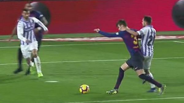  اختلاف نظر داوران اسپانیایی  خطای روی پیکه پنالتی بود یا نبود