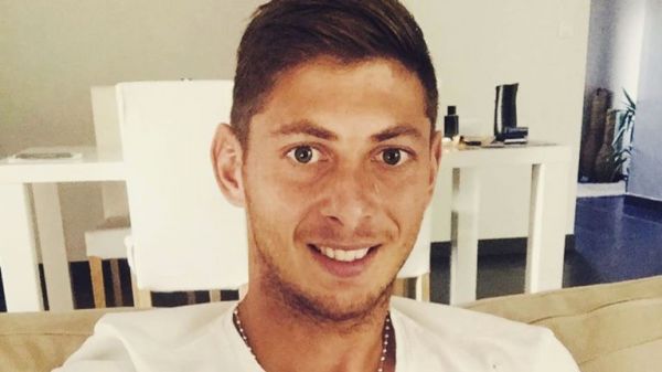 نتیجه تحقیق کاردیف خلبان امیلیانو سالا مجوز لازم را نداشته است