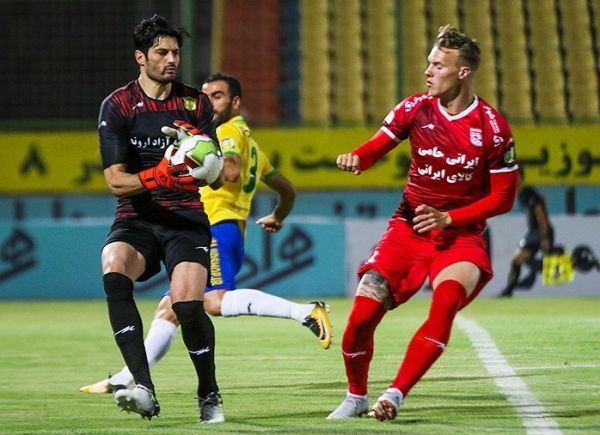 سرمربی تراکتورسازی تصمیم نهایی را در مورد اروین میگیرد