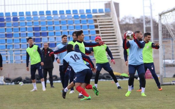 تراکتوریها قبل از سپاهان هندبالیست شدند + عکس