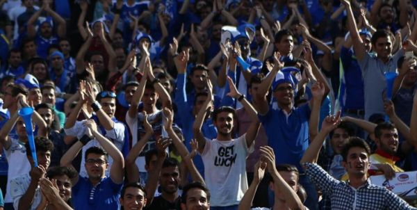  ورود یگان ویژه برای پایان دادن به درگیری های شدید هواداران فولاد و استقلال