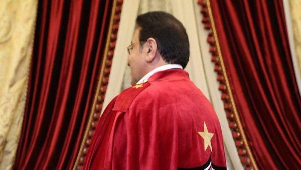 همه کمکهای عالیجناب سرخپوش