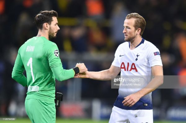 دروازهبان دورتموند هری کین، هیولا است