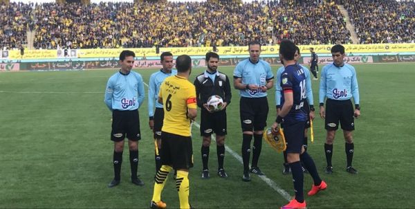 برگزاری جشن قهرمانی سپاهان و دروازهبان دست طلایی +عکس