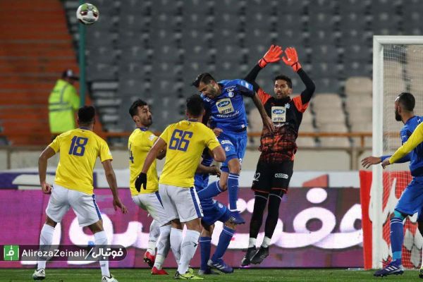  گزارش تصویری دیدار استقلال و نفت مسجدسلیمان