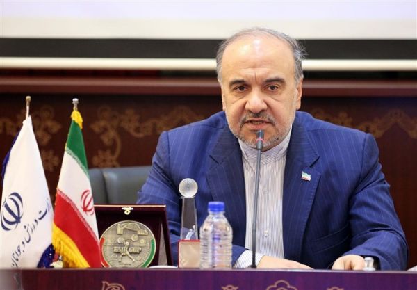  سلطانی‌فر  در تلاشیم قبل از پایان سال ۹۷، موزه ورزش را به بهره‌برداری برسانیم  نامه فیفا را دیده‌اید