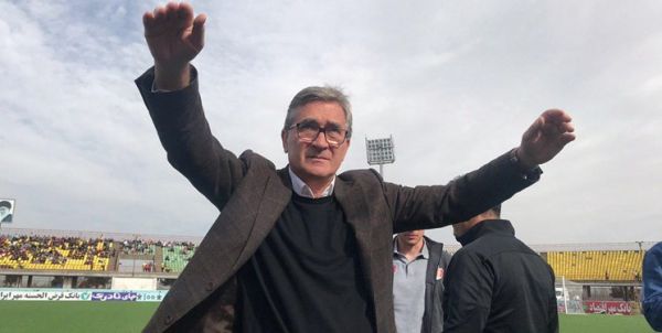 حاشیه دیدار سپیدرود و پرسپولیس تشویق برانکو در ورزشگاه و پخش ترانه سپیدرود در استادیوم