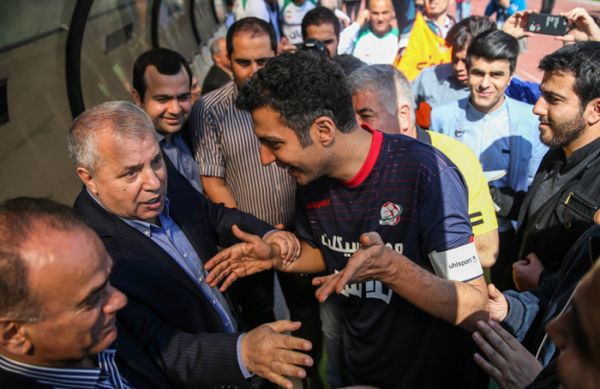  پروین  منتظر 90 و فردوسی‌پور هستم