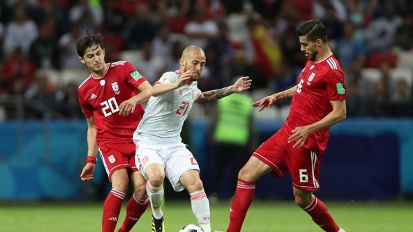 روزنامه ABOLA پرتغال اسپورتینگ لیسبون مقصد بعدی عزت اللهی