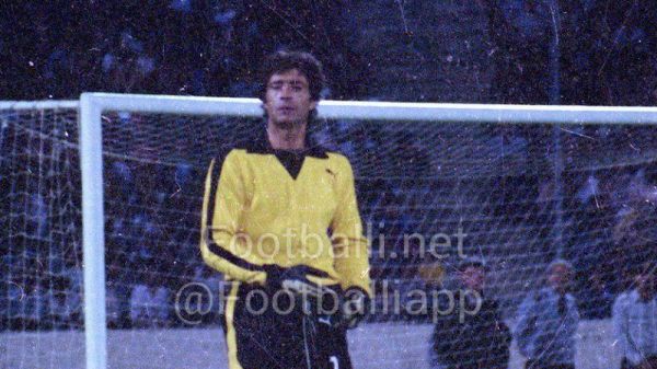 نوستالژی حجازی؛ سنگربان اول دهه شصت آبی ها