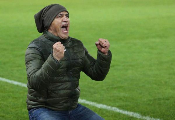 سومین برد پیاپی علی منصور با ذوب آهن