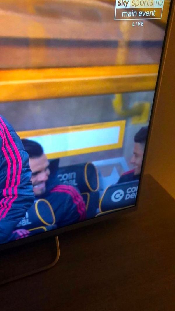 خنده رومرو و روخو در باخت منچستریونایتد، باعث عصبانیت هواداران شد