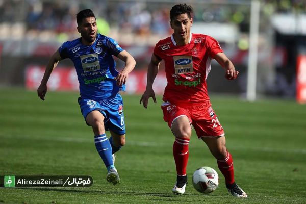 حاشیه دیدار استقلال - سایپا شعار هواداران استقلال علیه بازیکنان و هو شدن اسماعیلی