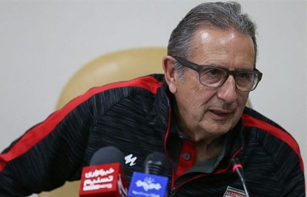 جرج لیکنز نمیخواهم فشار قهرمانی روی تراکتورسازی باشد