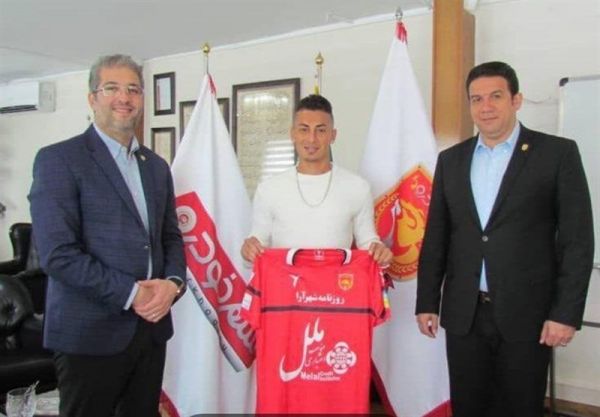 مهاجم نیکاراگوئهای با پدیده قرارداد بست