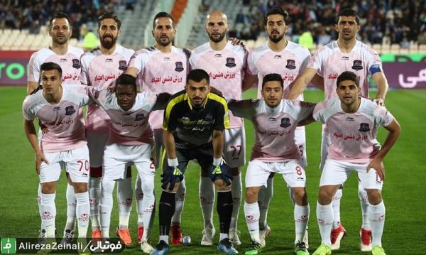  شارژ مالی بازیکنان و کادرفنی نساجی پیش از دیدار با ماشین‌سازی