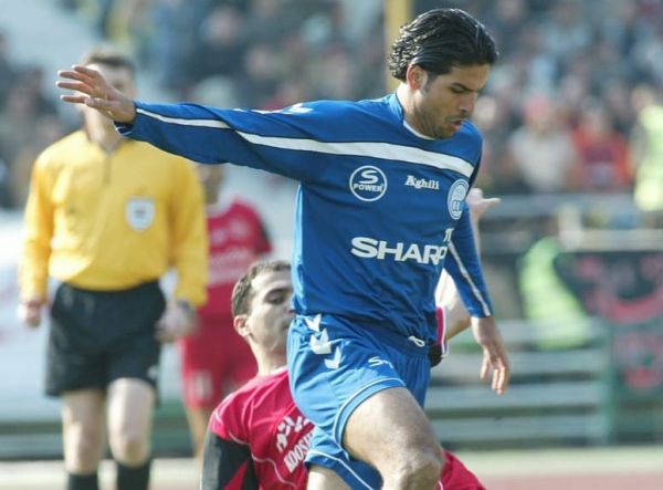 پیشکسوت استقلال آن ها که فکر می کنند استقلال ارث پدری شان است باید بروند