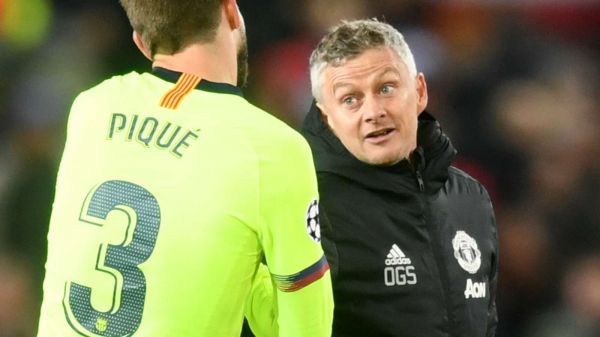 رونالدینیو منچستریونایتد بخت صعود مقابل بارسلونا را دارد