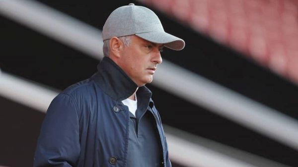 مورینیو یوونتوس مقابل آژاکس این اشتباه را کرد