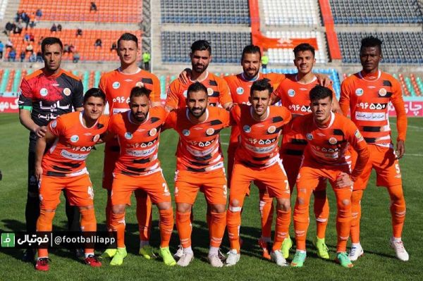  مدیر ورزش قهرمانی سایپا ‌ آقای زنوزی ما که از استقلال امتیاز گرفتیم