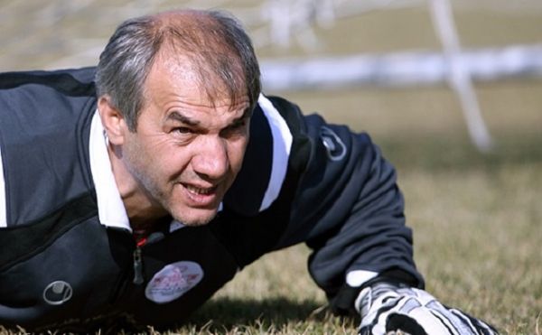  یحیوی  قراردادی با پرسپولیس نداشتم که بخواهند اخراجم کنند  من یک استقلالی هستم