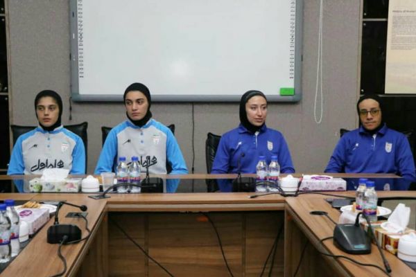 خسرویار فوتبال در خون دختران ایرانی وجود دارد