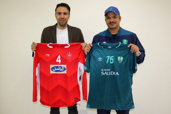  رونمایی از پیراهن پرسپولیس و الاهلی برای دیدار فردا