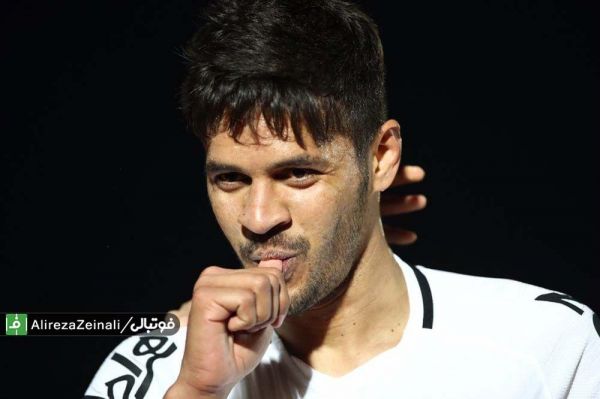 پرسپولیس در آسمان مراقب سپاهان باشد