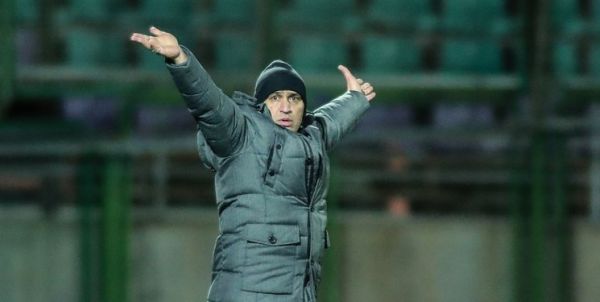 هواداران تراکتورسازی منصوریان را تشویق کردند شعار علیه شاگردان لینکز در اصفهان