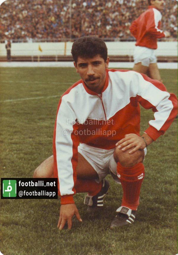  فريم به فريم با هشت سال حضور مجتبى محرمى در پرسپوليس به مناسبت تولد ٥٥ سالگى   اسفند ١٣٦٧ اولين بازى با پيراهن پرسپوليس مقابل استقلال