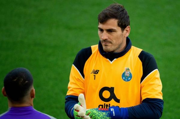 شوک به دنیای فوتبال کاسیاس دچار حمله قلبی شد