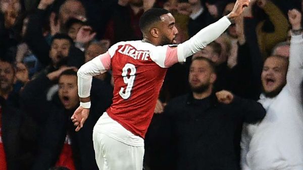 آرسنال 3 – والنسیا یک یک پای توپچیها در فینال