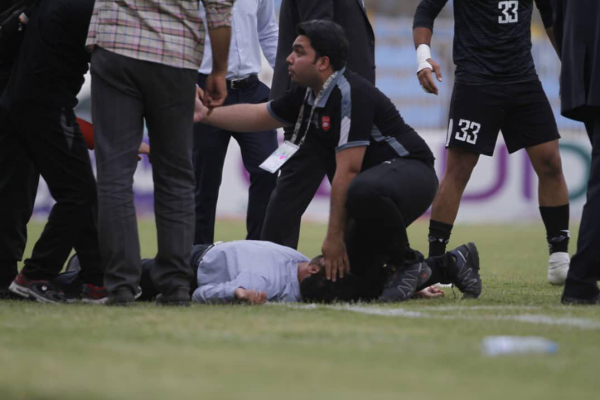  فیروز کریمی از بیمارستان مرخص شد