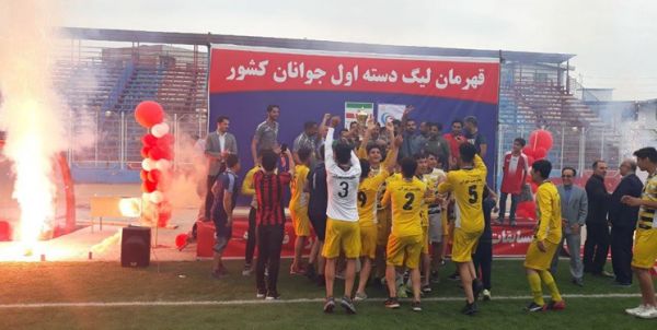  نساجی مازندران و مقاومت تهران لیگ برتری شدند