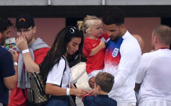 اخراج مدافع منچسترسیتی از منزلش به خاطر خیانت