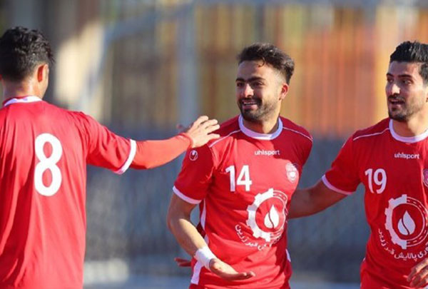  شنانی  داور در نتیجه بازی با نفت مسجدسلیمان بی‌تاثیر نبود  امیدوارم کار ماندن سپیدرود در لیگ برتر به بازی با استقلال نکشد