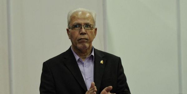 بیات نمایندگان شهر تبریز بهتر است به مشکلات مردم برسند و در فوتبال دخالت نکنند