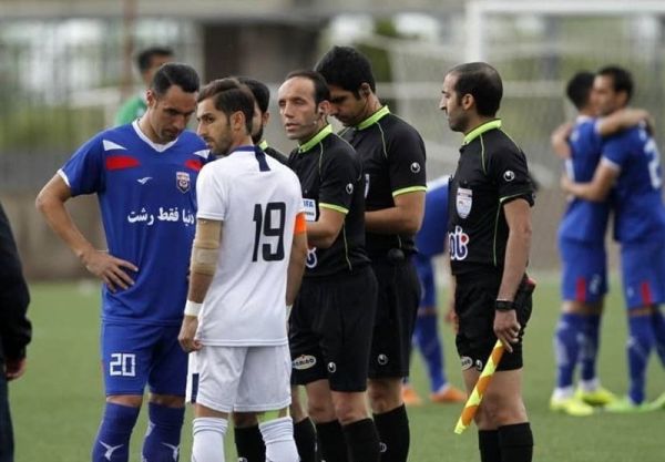  برخورد کمیته داوران با کمک داور دیدار داماش و نیروی زمینی