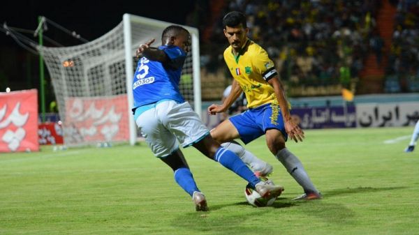 صنعت نفت صفر استقلال صفر آبی ها همه چیز داشتند بجز شانس و گل