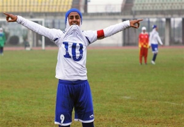 سارا قمی تیم ملوان یک برند در لیگ برتر فوتبال بانوان بود و باید این نام را زنده نگه داریم