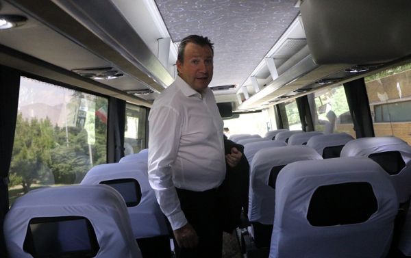 استاندارد دستمزد سالیانه ویلموتس در ایران 1 2 میلیون دلار است