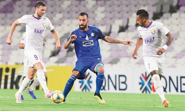 مهاجم سوئدی همبازی ابراهیمی میشود