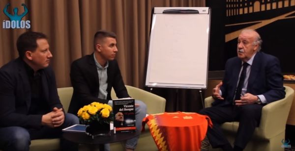 دل بوسکه از ژاوی خواستم احمقانه تصمیم نگیرد و او 2سال دیگر درتیم ملی ماند