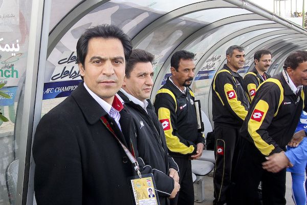 بصیرت ظاهرا پرسپولیس و سپاهان روی سکوها بازی دارند