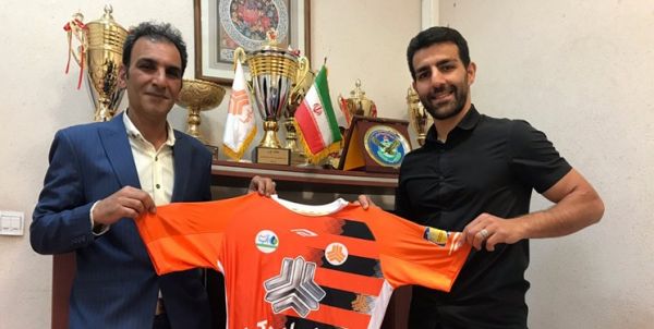 کاپیتان سایپا قراردادش را تمدید کرد نارنجی‌پوشان دو بازیکن جدید گرفتند
