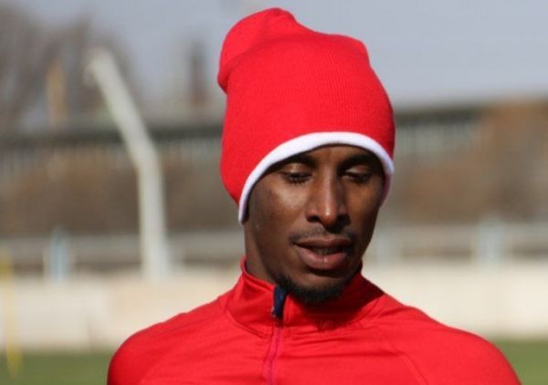  کنستانت در آستانه جدایی از تراکتور