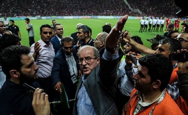  مالک داماش  اگر اذیت‌مان نمی‌کردند، پرسپولیس را شکست می‌دادیم  با هواداران داماش مثل برده‌ها رفتار کردند