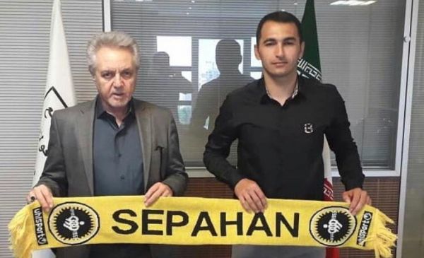  قرارداد پورقاز با سپاهان تمدید شد