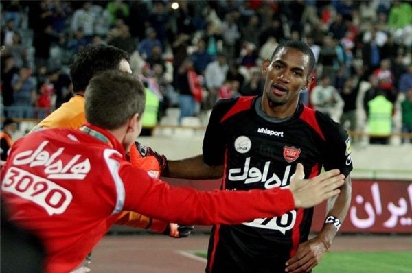  بنگستون از پرسپولیس شکایت نکرده است